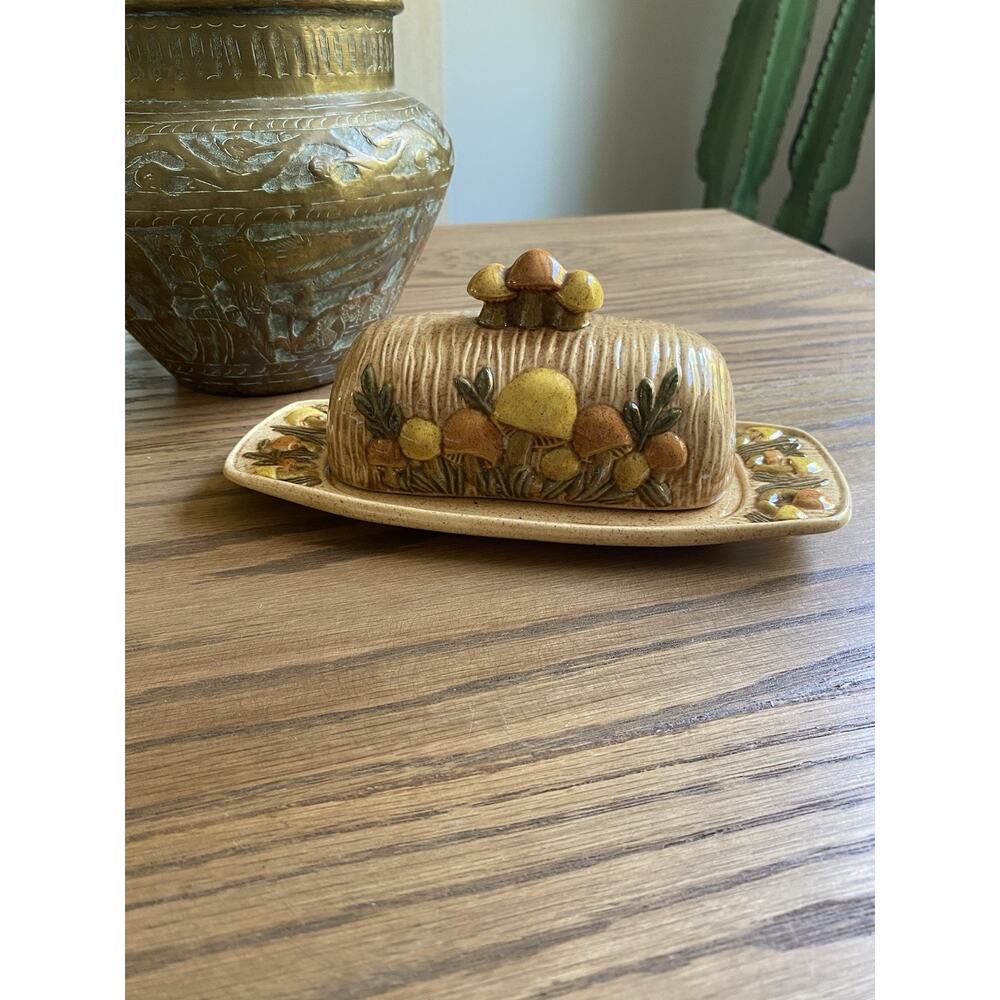 Vintage 1970s Mushroom Butter Dish Arnels Ceramic Woodland Butter Dish